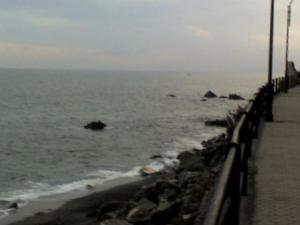 Arenzano La passeggiata a mare al tramonto